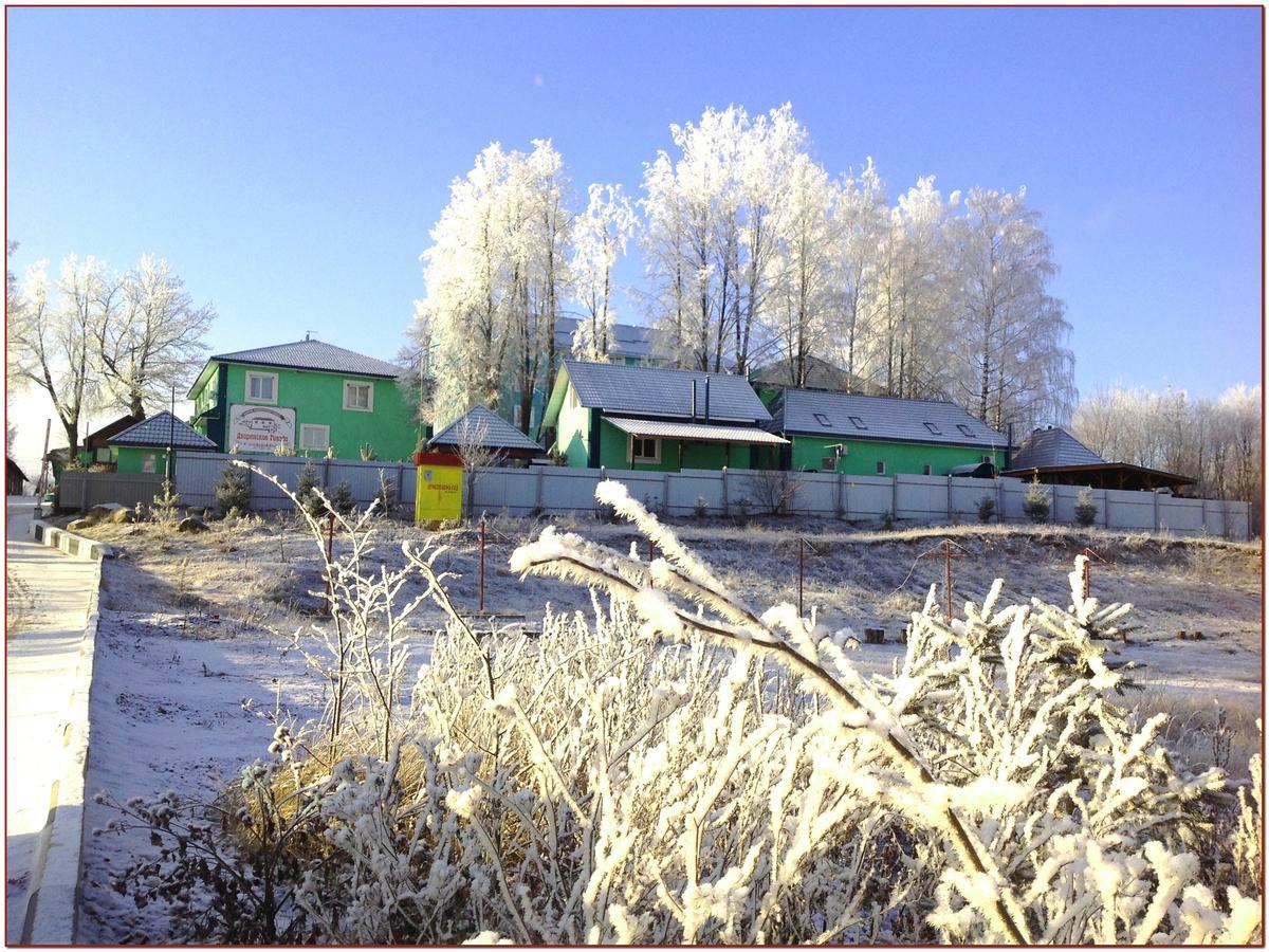 Dvoryanskoye Gnezdo Hotel Smolensk Esterno foto