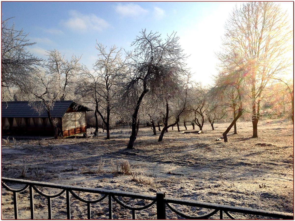 Dvoryanskoye Gnezdo Hotel Smolensk Esterno foto