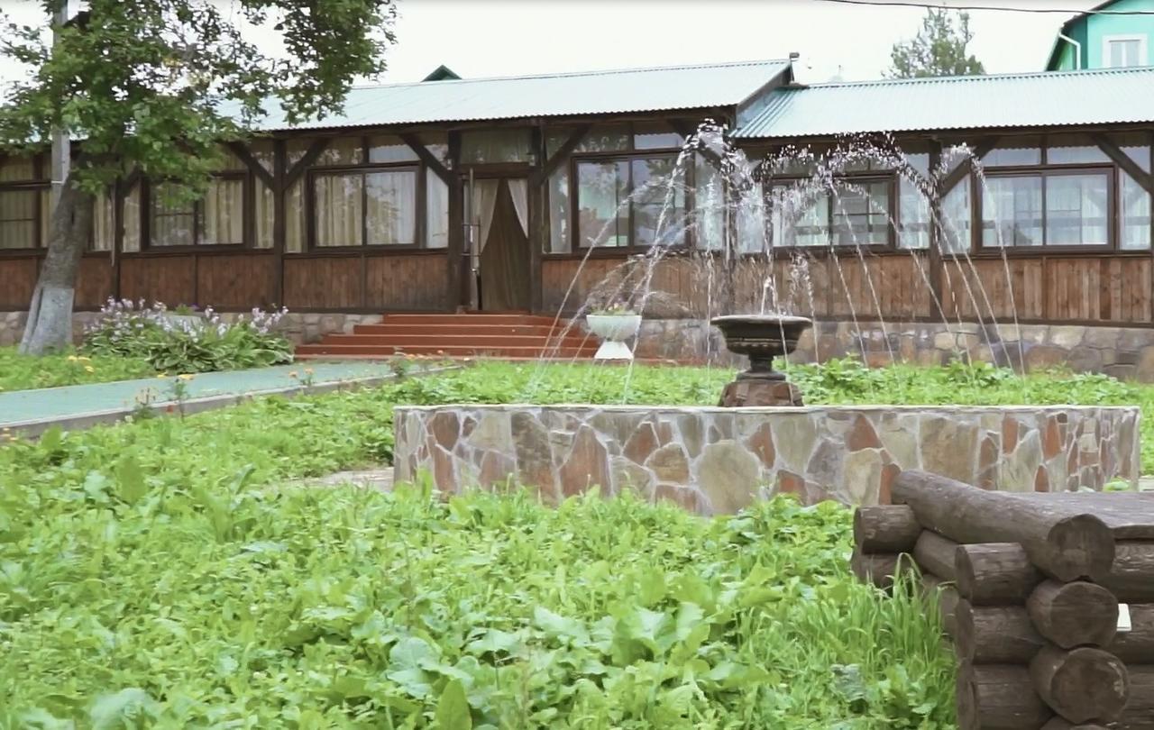 Dvoryanskoye Gnezdo Hotel Smolensk Esterno foto